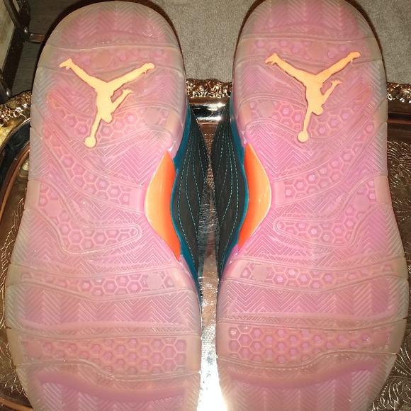 Air Jordan Velocity - Picture 3 of 5